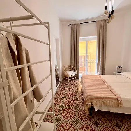 Biscottai Port Apartment *
